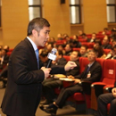 即興演講不是件容易事兒，1個(gè)腳本5個(gè)錦囊解決它